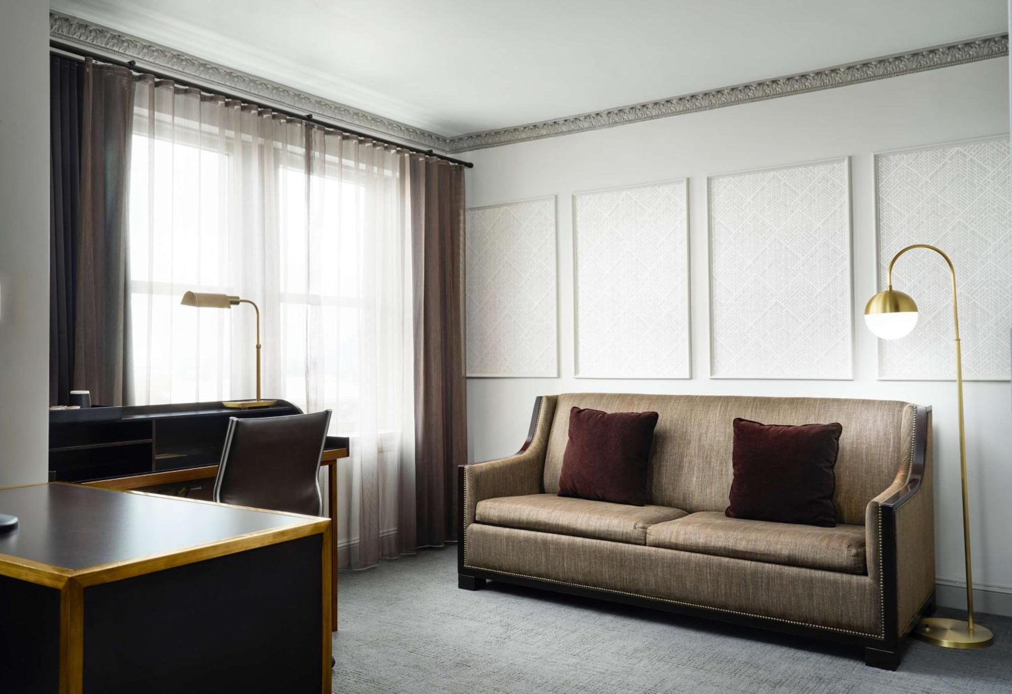 Hotel Phillips Kansas City, Curio Collection By Hilton Eksteriør billede